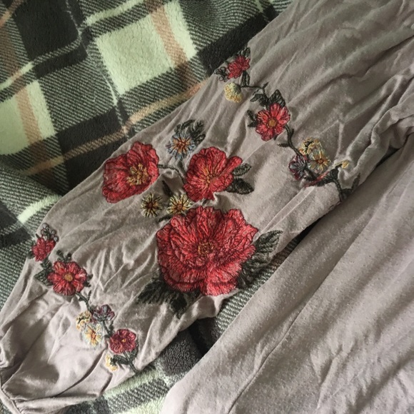 Floral Lavender Longsleeve - Picture 2 of 3